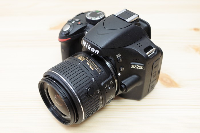 【手振れ】 Nikon AF-S 18-55mm F3.5-5.6G VR II