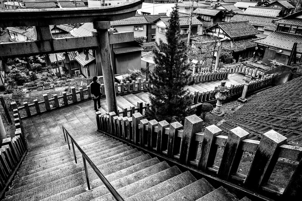 神社の階段。