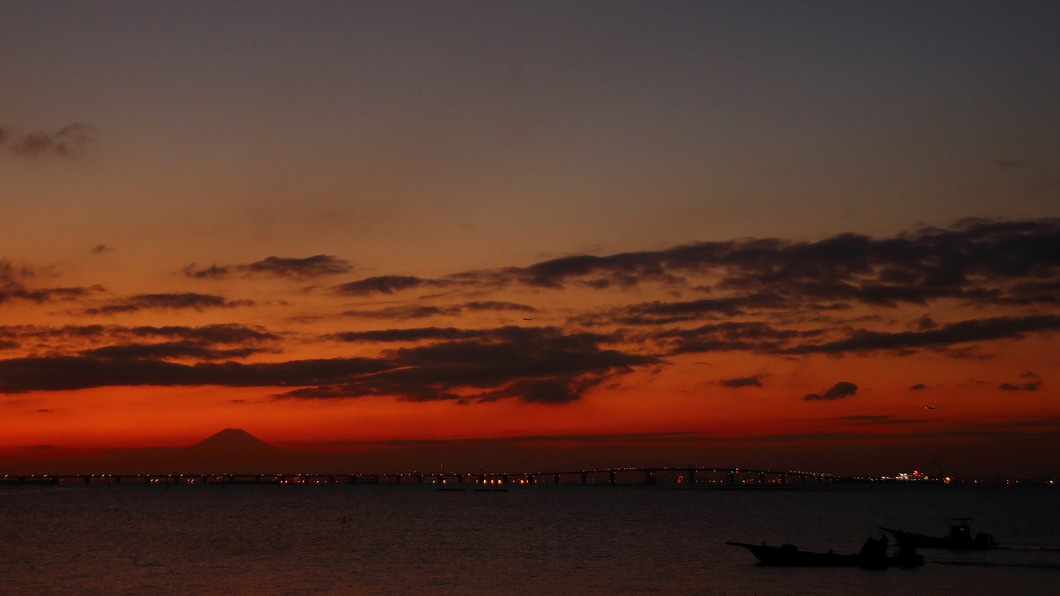 日没後の富士山遠景