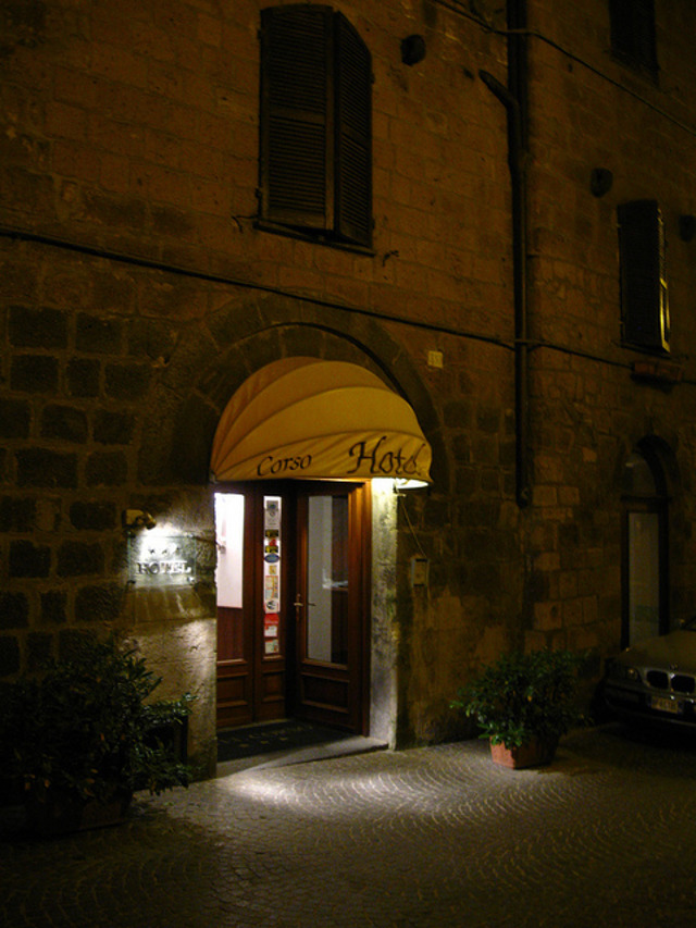 'オルヴィエートのホテル　＠　竹ノ内誠'