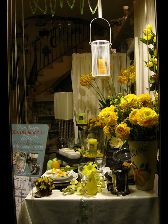 'オルヴィエートのショールーム　竹ノ内誠'