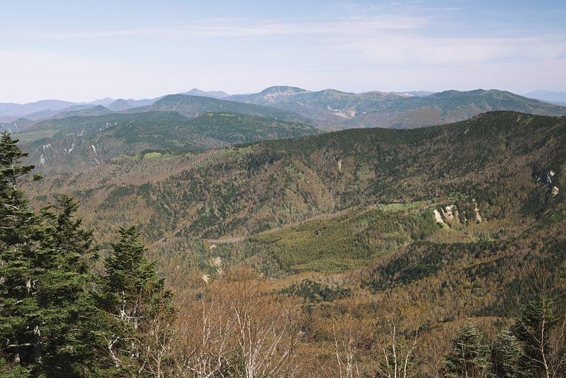 '四阿山から見る志賀高原の秋景色'