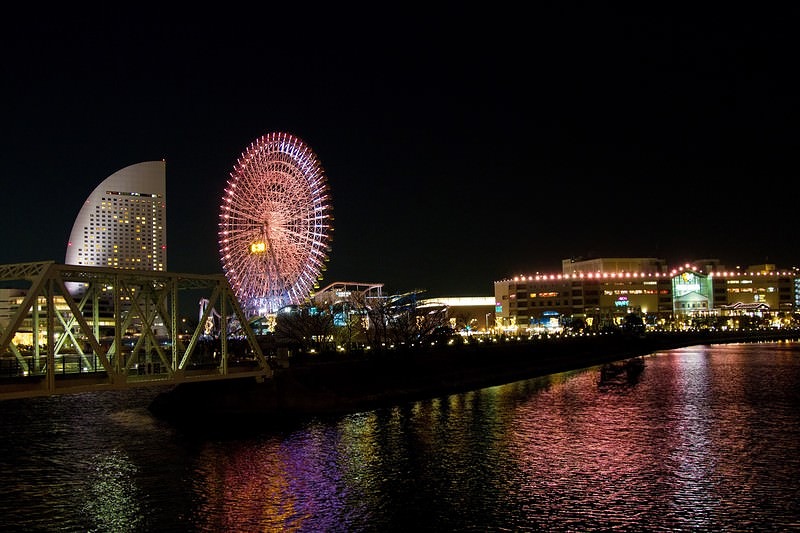 'みなとみらいとワールドポーターズ'