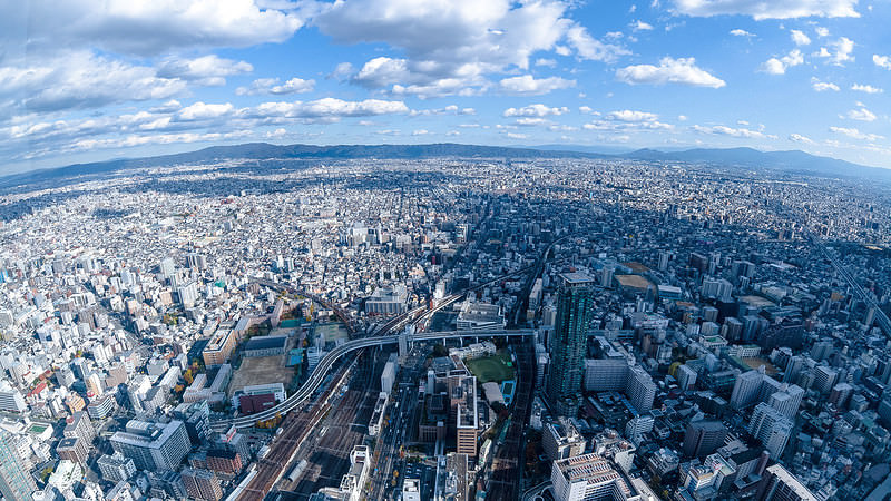 '街並みに映る影'