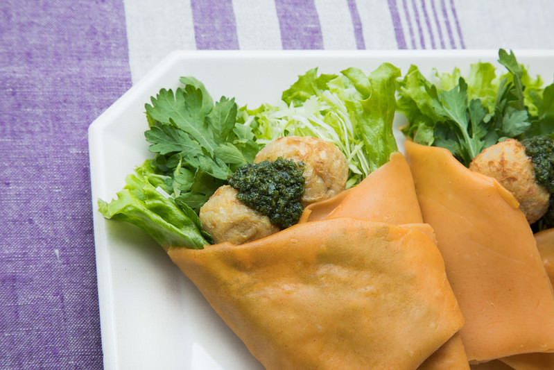 '採れたてで新鮮だと癖がない春菊'